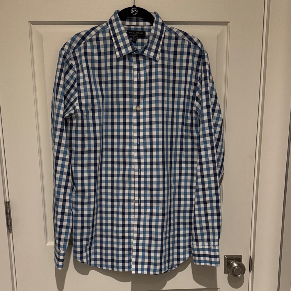 Banana Republic Men's Blue and White Plaid Shirt